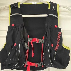 Nathan Hydration Vest